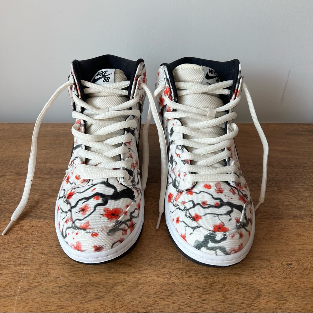 Nike SB Dunk High Pro “Cherry Blossom”